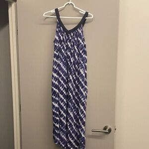 Blue and White Tie-Dye nightgown